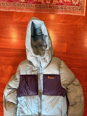 Cotopaxi Solazo Sky and Navy Hooded Down Jacket - WOMEN - LARGE